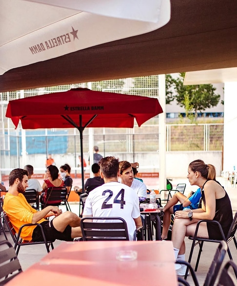 x3-padel-club-girona-servei-bar-terrassa