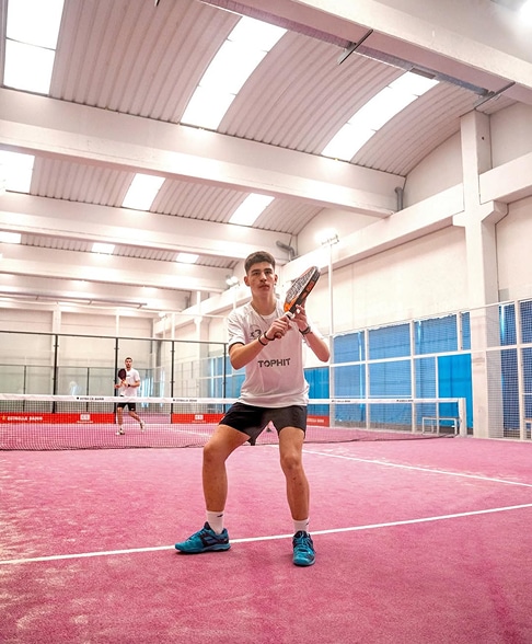 x3-padel-club-girona-servei-pistes-indoor